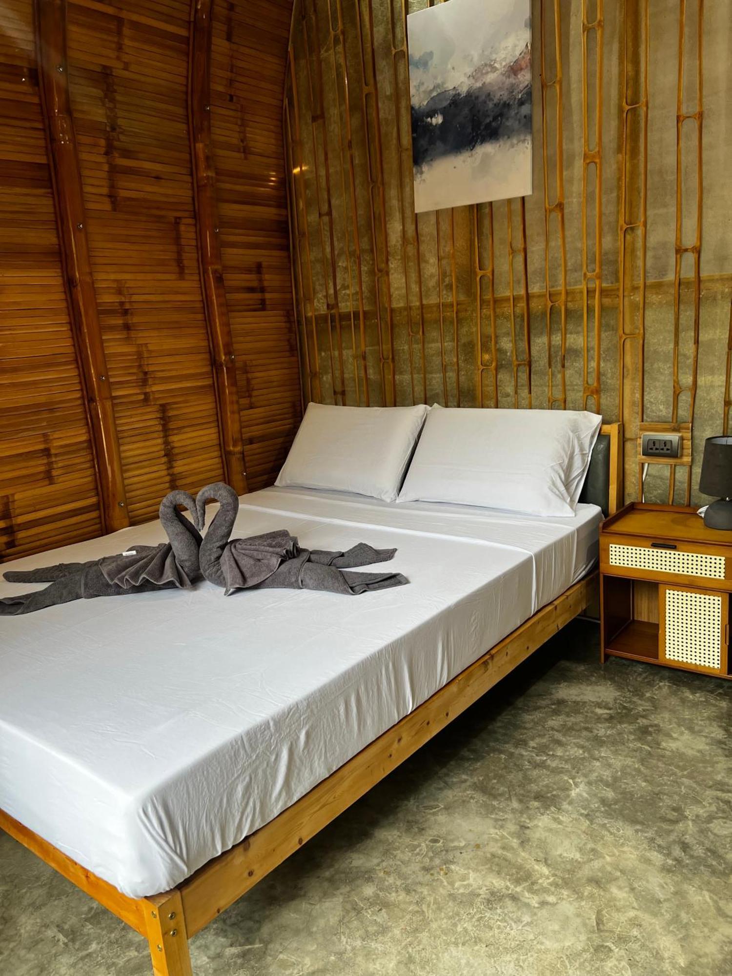 The Backyard Inn Moalboal Exterior foto